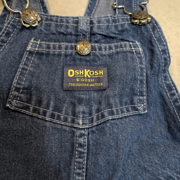 VTG OshKosh Vestback Denim Overalls Girls 6? USA Made Cut Off Raw Hem - Picture 3 of 7